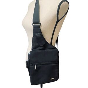 Travelon Crossbody with flap and zipper closure black nylon